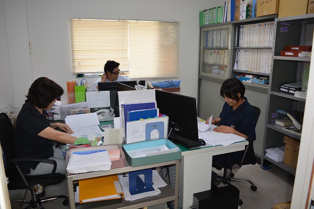 一日の仕事の流れ | 仕事を知る | 採用情報 | 株式会社鏑矢